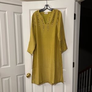 Good Earth Indian/Pakistani Chartreuse Green Silk Ladies Kurta